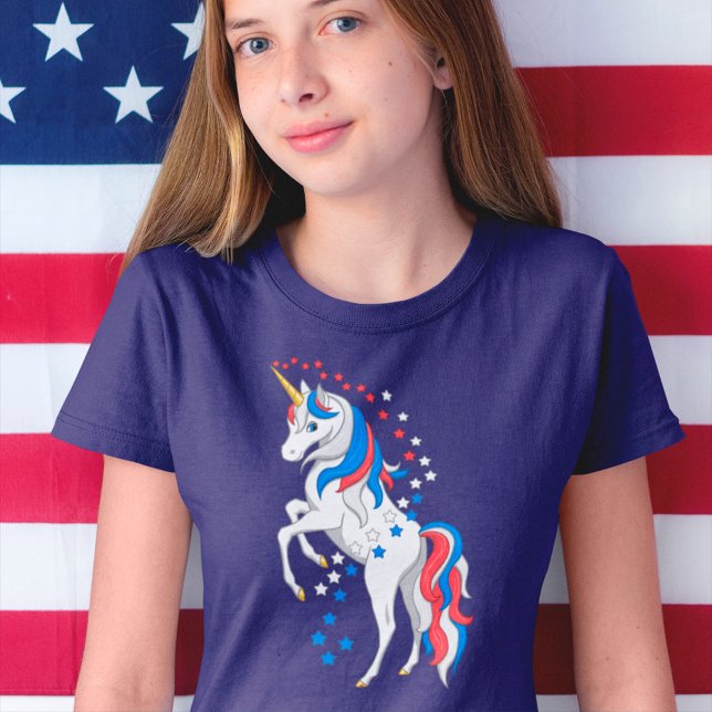 Rött vitt blått Patriotic American Unicorn T-Shirt (Skapare uppladdad)