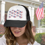 Rött vitt blått patriotisk amerikansk Flagga Keps<br><div class="desc">Cute Patriotic American Flagga Rustic Heart Mönster Truckerkeps! Har en mönster av rustik eller nöd tittar amerikanska Flagga hjärtan för att bilda en roligt röd,  vit och blå bild! Perfekt för den 4 juli,  minnesdagen,  veterandagen med mera!</div>