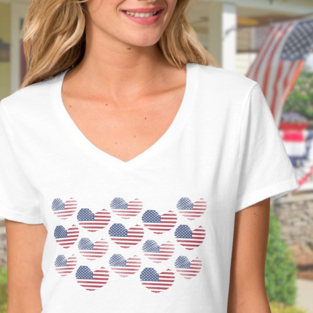Rött vitt blått patriotisk amerikansk Flagga T Shirt (Cute Patriotic American Flag Rustic Heart Pattern T-Shirt)
