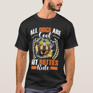 Rottweiler ALL HUNDAR ÄR COOLA MEN ROTTIES RULE FU T Shirt