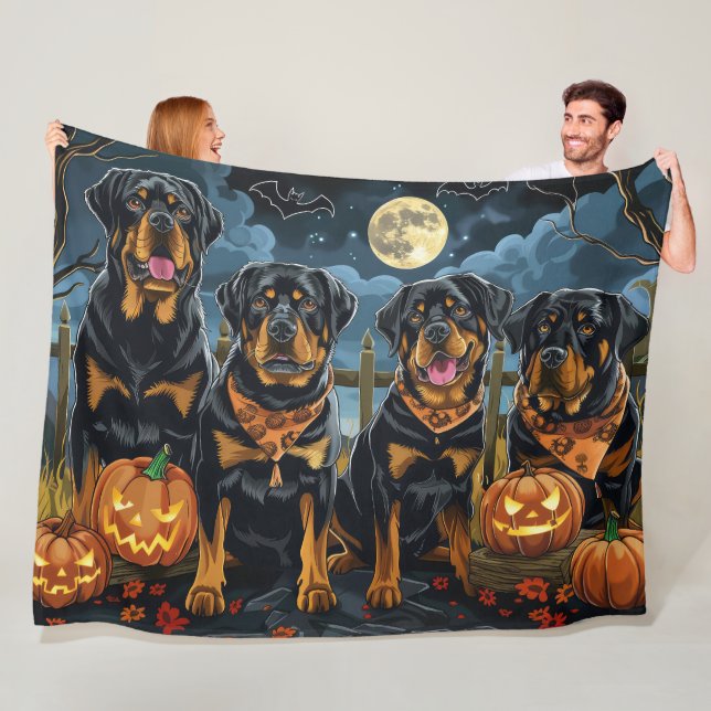 Rottweiler Halloween Spooky Fleecefilt (På plats)