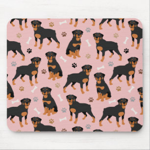 Rottweiler Hund Bones and Tass Mouse Pad Musmatta