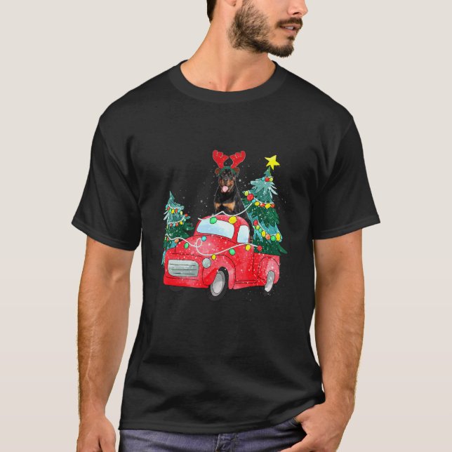 Rottweiler Ride Red Truck Christmas Dog  Xmas Paja T Shirt (Framsida)