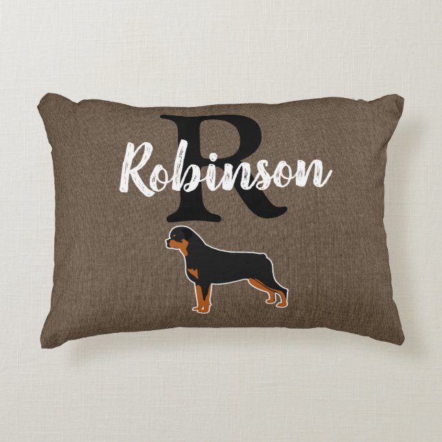 Rottweiler Rottie Rustic Monogram Efternamn Prydnadskudde (Framsidan)