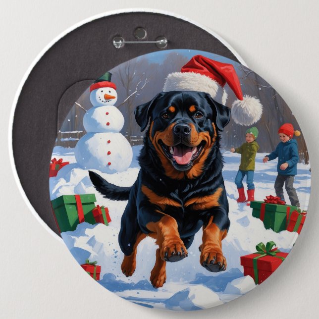 Rottweiler springer i snö med julhatt knapp (Framsida & baksida)