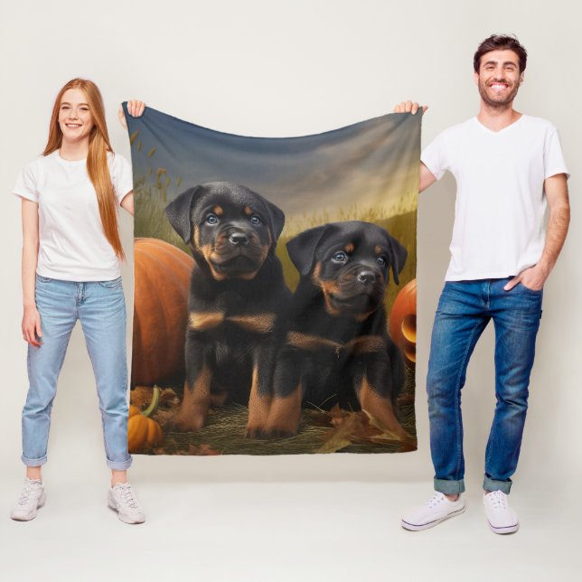 Rottweiler Valp Höstglädje Pumpa Fleecefilt (På plats)