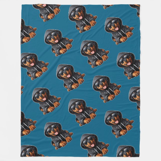 Rottweiler-valp i hoodie  fleecefilt (Framsidan)