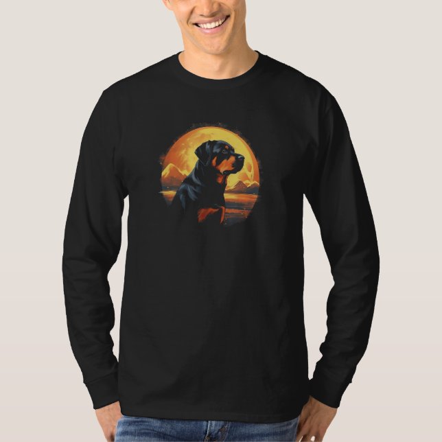 Rottweiler With Full Moon in Background - Dog Love T Shirt (Framsida)