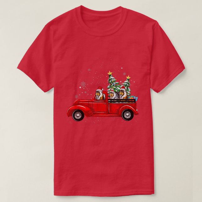 Rough Collie Dog Driving Xmas Truck Christmas Tree T Shirt (Design framsida)