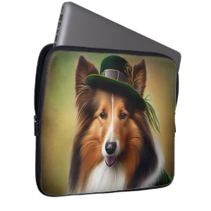 Rough Collie Hund in St. Patrick Day Dress Laptop Fodral