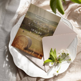 Round Hay Bales Farm Bröllop spara datum Spara Datumet