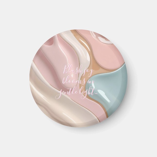 Round magnet in stylish abstract graphic (Framsidan)