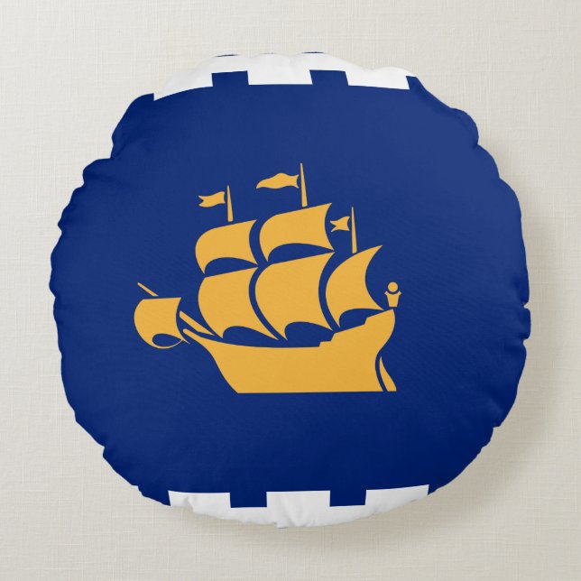 Round Throw Pillow with flag of Quebec City Rund Kudde (Framsidan)