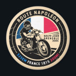 Route Napoleon | FRANKRIKE | Motorcykel Magnet<br><div class="desc">Route Napoleon gjorde i en vintage,  ett stil-emblem. Det är en berömd som följer den väg som Napoleon valde i sin flykt 1815 från Elba till Grenoble.</div>