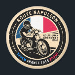 Route Napoleon | FRANKRIKE | Motorcykel Magnet<br><div class="desc">Route Napoleon gjorde i en vintage,  ett stil-emblem. Det är en berömd som följer den väg som Napoleon valde i sin flykt 1815 från Elba till Grenoble.</div>