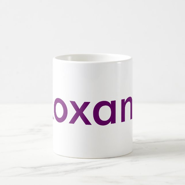Roxann Kaffemugg (Center)