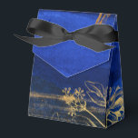 Royal Blue och Guld Presentaskar<br><div class="desc">Dazzling vintage favbox i accents of navy,  royal and guld.</div>