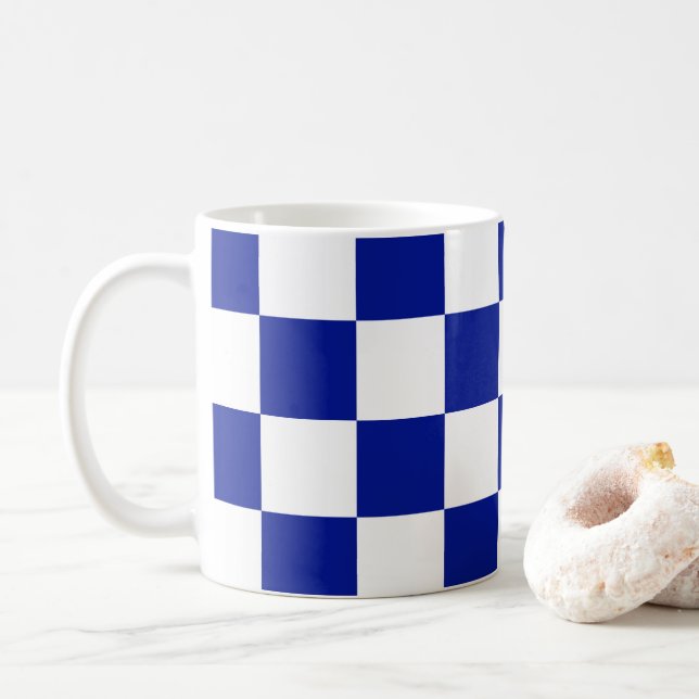 Royal Blue och White Checkated Mönster Kaffemugg (Med munk)