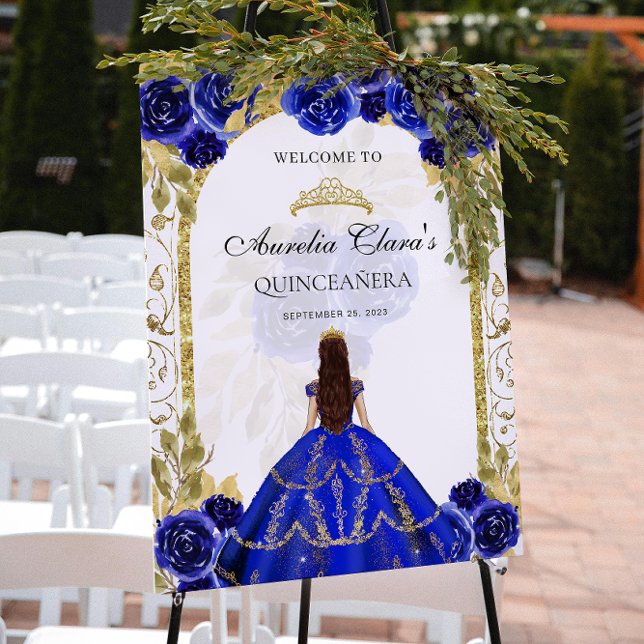 Royal Blue Princess Blommigt Quinceañera Birthday Poster (Skapare uppladdad)