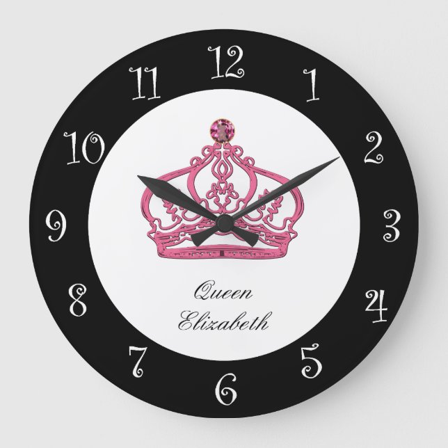Royal Queen Monogram Wall Clock Stor Klocka (Framsida)