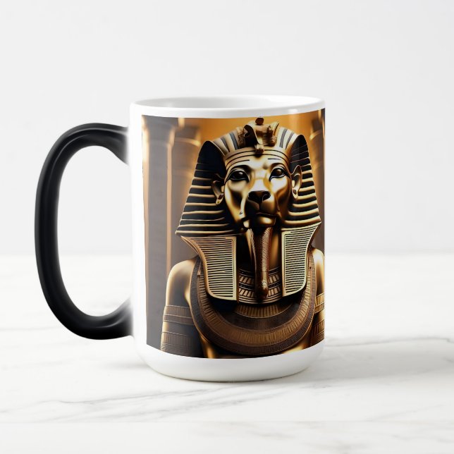 **"Royal Roar: Golden Pharaoh Lejon"** Magisk Mugg (Vänster)