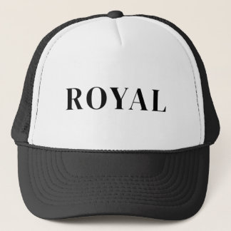 Royal Text Trucker Hatt | Bold Minimal Keps