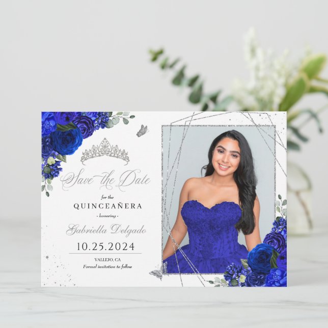 Royalets blå fotokort Quinceañera Spara datum Inbjudningar (Stående Fram)