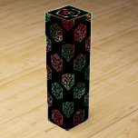 RPG Dice | JULAFTON Fantasy Retro Tabletop PnP Gam Presentask För Vinflaska<br><div class="desc">Det är alltid GAME ON, så välj ditt vapen och rullningsinitiativ.. En novelty GEEK CHIC gamer bröllop/party tema perfekt för alla old school-bordsbord, RPG-penna och papper (PnP) fantasyrollspelare med 20 sidor lång polyhedraldisk med en naturlig 20-roll för den rollande magiska trollkarlsskiktet av drakar eller dungemästare (DM/GM) i ditt liv! För...</div>