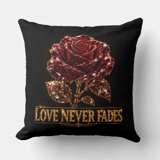 Ruby Crystal Rose – Kärlek Bleknar Aldrig Kudde (Framsida)