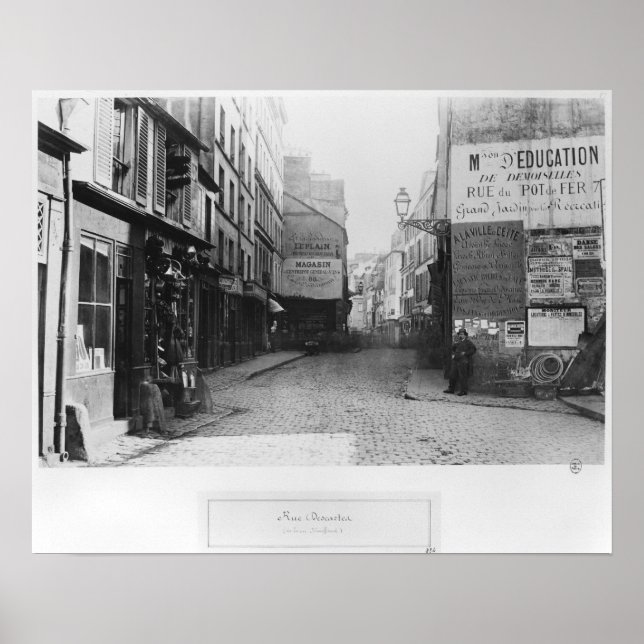 Rue Descartes, från Rue Mouffetard, Paris Poster (Framsidan)