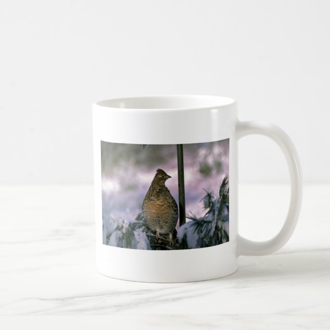 Ruffed Grouse perched i snöig träd Kaffemugg (Höger)