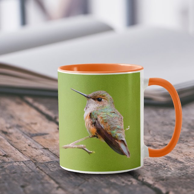 Rufous Hummingbird Sitta i Kalifornien Lilac Mugg (Rufous Hummingbird in California Lilac 11 oz Coffee Mug Cover Photo.)