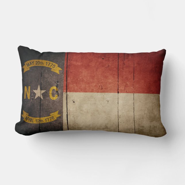 Ruged Wood North Carolina Flagga Lumbarkudde (Framsida)