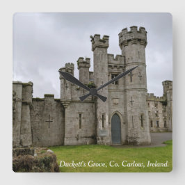 Ruin av Duckett's Grove Mansion, grevskapet Carlow Fyrkantig Klocka