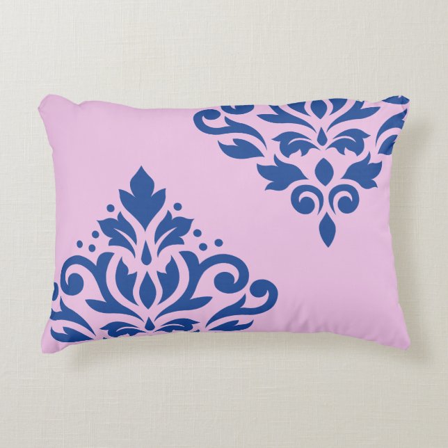 Rulla Damask Art I Blue på Rosa Prydnadskudde (Framsidan)