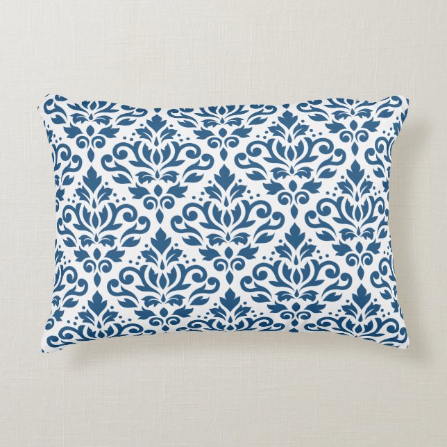 Rulla Damask Big Ptn Dk Blue på White Prydnadskudde (Framsidan)