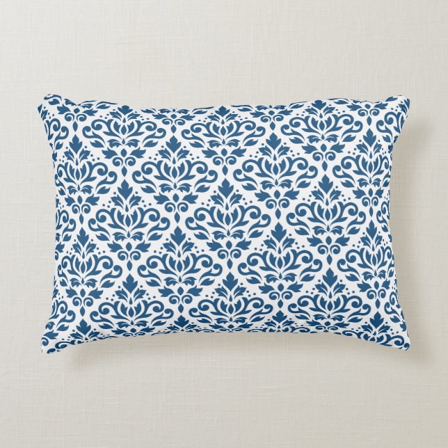 Rulla Damask Ptn Dk Blue på White Prydnadskudde (Framsidan)