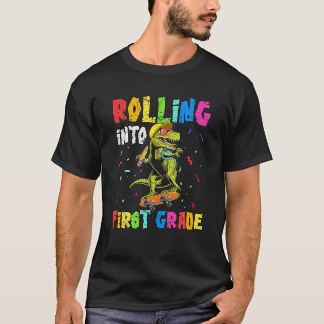 Rulla till första Klass T Rex Dinosaur Boys back T Shirt (Framsida)