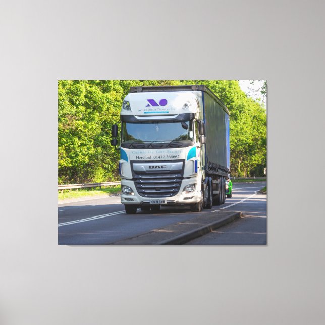 Rullande gods genom Herefordshire Canvastryck (Framsida)