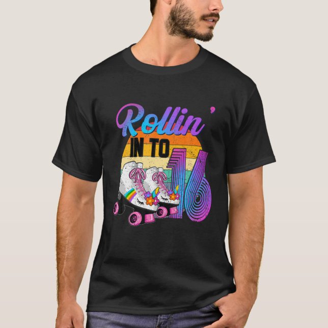 Rullande in i 16 rullskridningsrocka 16:e födelsed t shirt (Framsida)