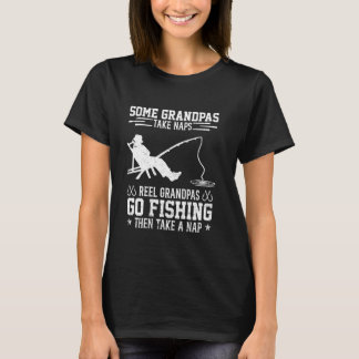 Rulle Farfar Går På Fiske Sedan Tar En Lur Fiskare T Shirt