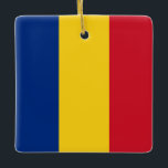 Rumänien (rumänska) Flagga Julgransprydnad Keramik<br><div class="desc">Anpassade World Flagga Products ( i världen) - Lägg gärna till din egen text.</div>