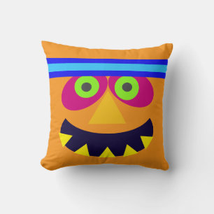 Rund pouf med roligt monster kudde
