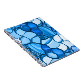 Rund som stenar i skuggor liknande royalets blå anteckningsbok