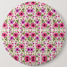 Rund väggklocka med en livfull blomsterdesign