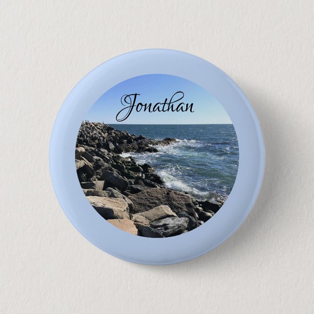 Runda foto av Atlantens Rocky Shoreline Sea Knapp (Framsida)