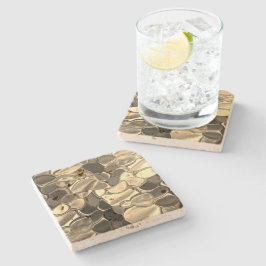 Rundade former i brons färg eller beige, glansig stenunderlägg