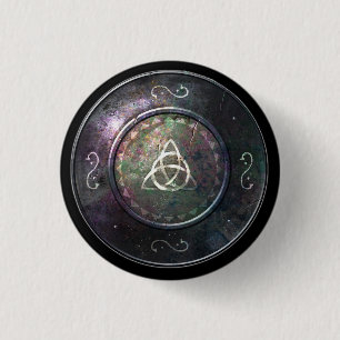 Rundan skyddar knäppas - den Triquetra emblemen Knapp