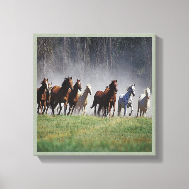 Running Horses Canvas Wall Art (Framsida)