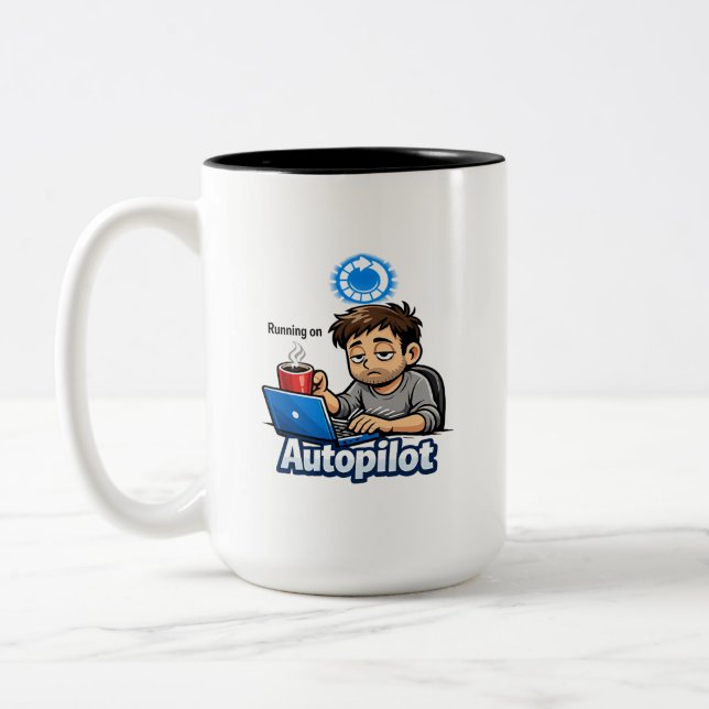 Running On Autopilot Funny Design – Coffee Lover H Två-Tonad Mugg (Vänster)